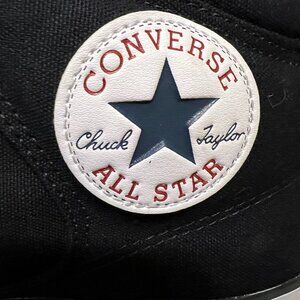 Chuck Taylor Converse